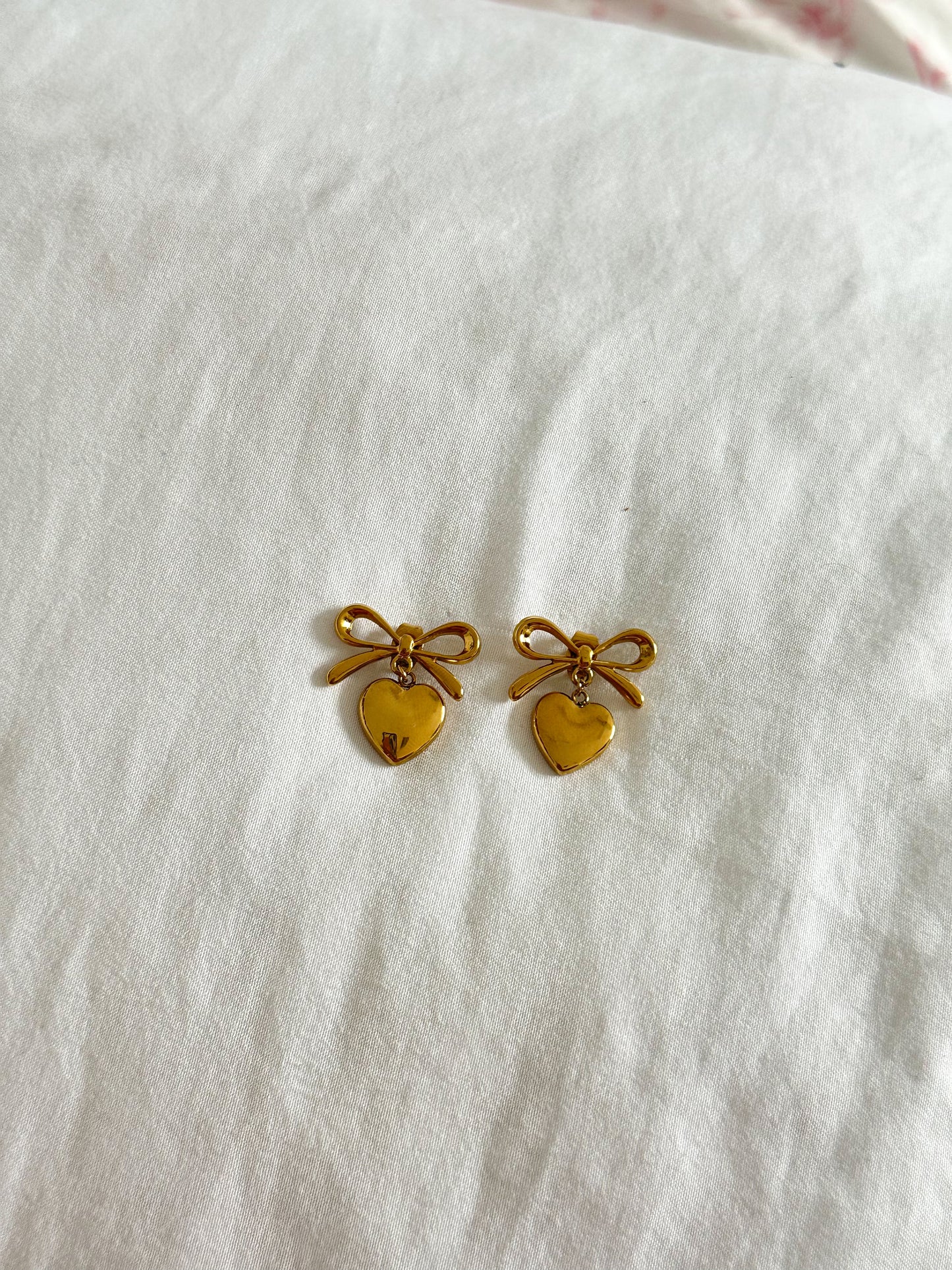 The Sweetheart Bow Earrings